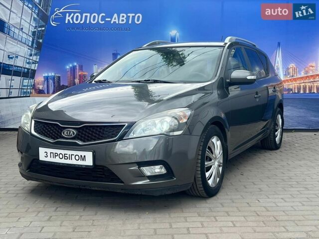 Серый Киа Сид, объемом двигателя 1.58 л и пробегом 289 тыс. км за 5478 $, фото 1 на Automoto.ua