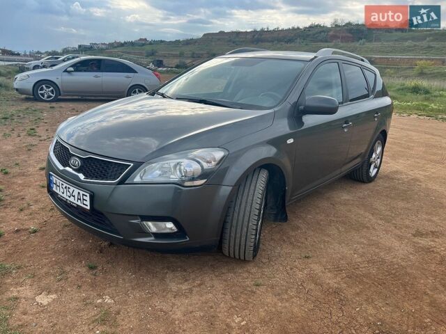 Серый Киа Сид, объемом двигателя 1.58 л и пробегом 280 тыс. км за 6500 $, фото 1 на Automoto.ua