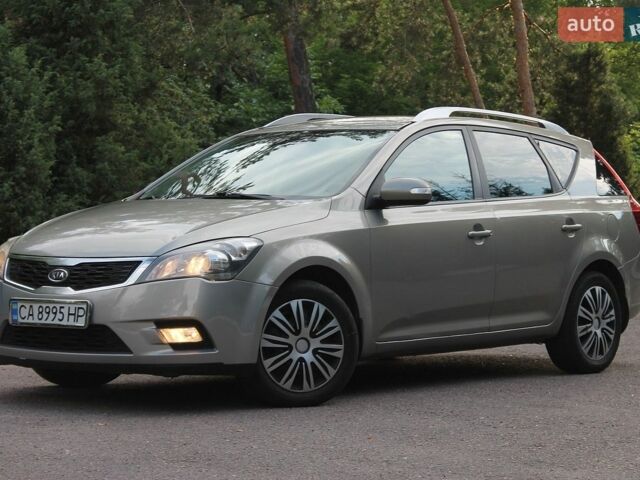 Сірий Кіа Сід, об'ємом двигуна 1.6 л та пробігом 249 тис. км за 6200 $, фото 1 на Automoto.ua