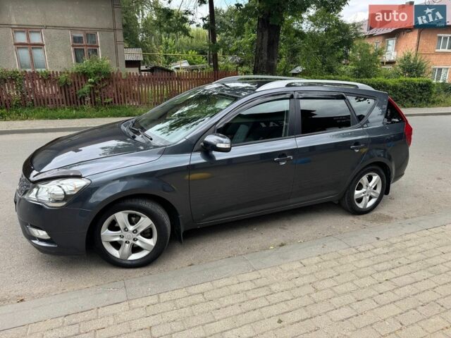 Серый Киа Сид, объемом двигателя 1.4 л и пробегом 165 тыс. км за 5800 $, фото 1 на Automoto.ua