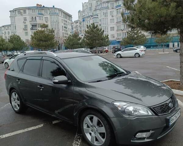 Серый Киа Сид, объемом двигателя 1.6 л и пробегом 207 тыс. км за 7500 $, фото 1 на Automoto.ua