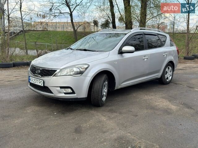 Серый Киа Сид, объемом двигателя 1.4 л и пробегом 227 тыс. км за 5900 $, фото 1 на Automoto.ua