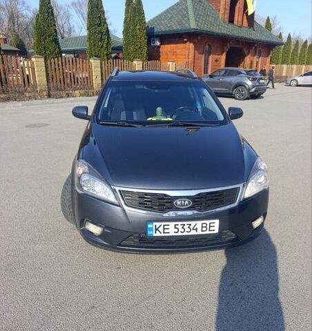 Серый Киа Сид, объемом двигателя 1.58 л и пробегом 265 тыс. км за 7700 $, фото 1 на Automoto.ua