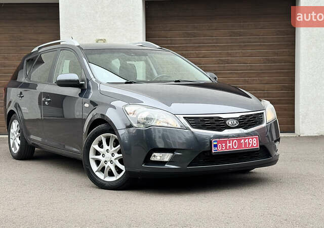 Серый Киа Сид, объемом двигателя 1.6 л и пробегом 263 тыс. км за 6750 $, фото 1 на Automoto.ua