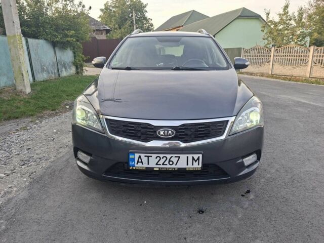 Сірий Кіа Сід, об'ємом двигуна 1.6 л та пробігом 250 тис. км за 3803 $, фото 1 на Automoto.ua
