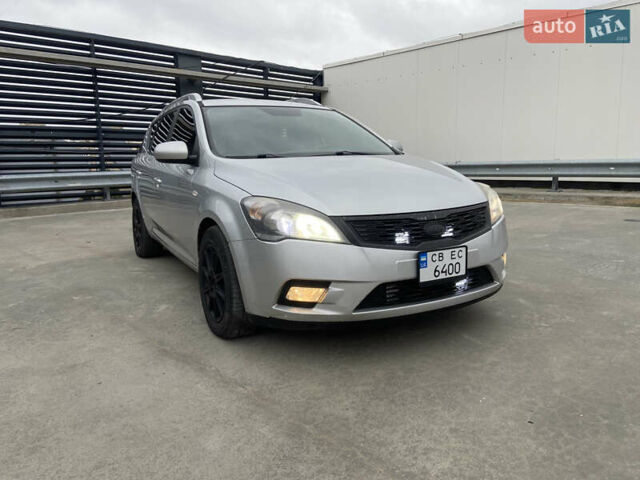 Серый Киа Сид, объемом двигателя 1.58 л и пробегом 263 тыс. км за 5800 $, фото 1 на Automoto.ua