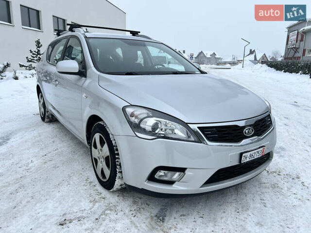 Серый Киа Сид, объемом двигателя 1.6 л и пробегом 206 тыс. км за 5800 $, фото 1 на Automoto.ua