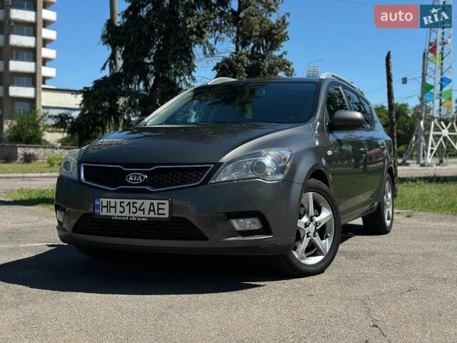 Сірий Кіа Сід, об'ємом двигуна 1.58 л та пробігом 280 тис. км за 6200 $, фото 1 на Automoto.ua