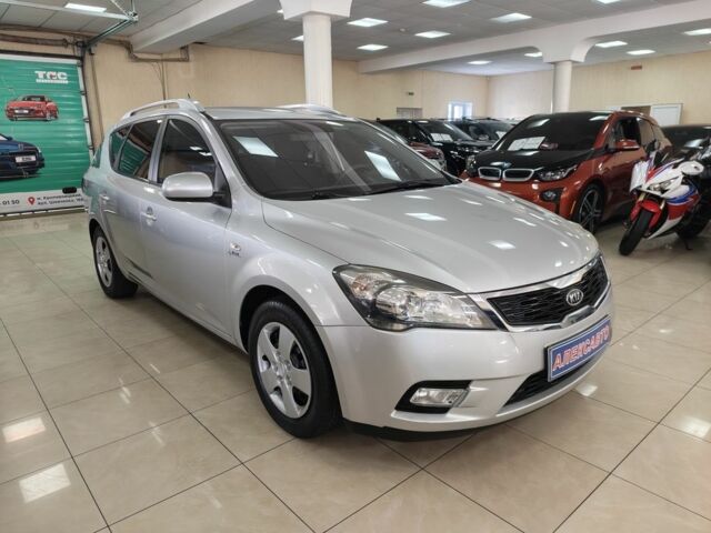 Серый Киа Сид, объемом двигателя 1.4 л и пробегом 183 тыс. км за 6699 $, фото 1 на Automoto.ua