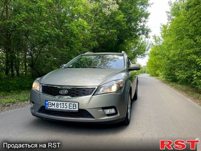 Серый Киа Сид, объемом двигателя 1.6 л и пробегом 373 тыс. км за 6200 $, фото 1 на Automoto.ua