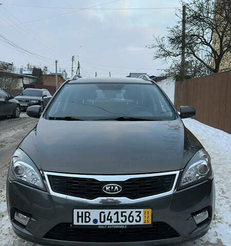 Сірий Кіа Сід, об'ємом двигуна 1.4 л та пробігом 182 тис. км за 5700 $, фото 1 на Automoto.ua