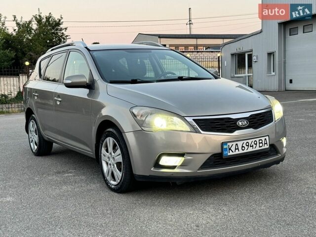 Серый Киа Сид, объемом двигателя 1.58 л и пробегом 269 тыс. км за 4950 $, фото 1 на Automoto.ua