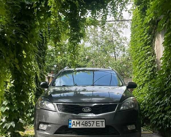 Сірий Кіа Сід, об'ємом двигуна 1.58 л та пробігом 282 тис. км за 6600 $, фото 1 на Automoto.ua