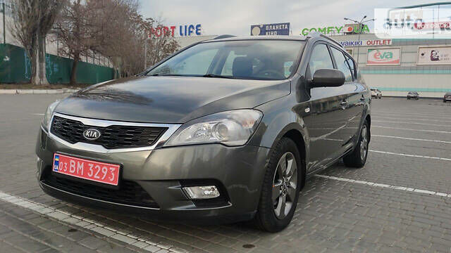 Серый Киа Сид, объемом двигателя 1.6 л и пробегом 192 тыс. км за 7500 $, фото 1 на Automoto.ua