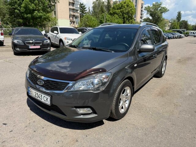 Серый Киа Сид, объемом двигателя 1.6 л и пробегом 173 тыс. км за 8399 $, фото 1 на Automoto.ua