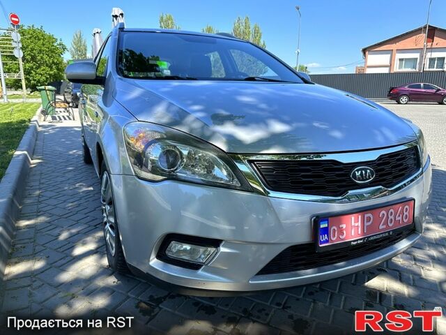Серый Киа Сид, объемом двигателя 1.4 л и пробегом 160 тыс. км за 6400 $, фото 1 на Automoto.ua
