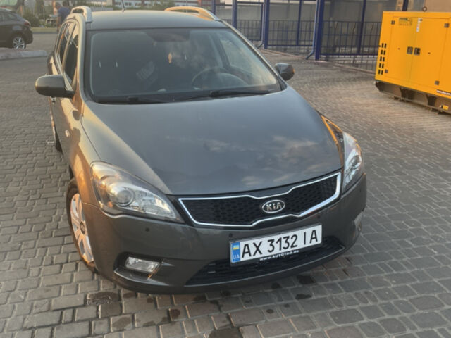 Серый Киа Сид, объемом двигателя 1.6 л и пробегом 172 тыс. км за 9300 $, фото 1 на Automoto.ua