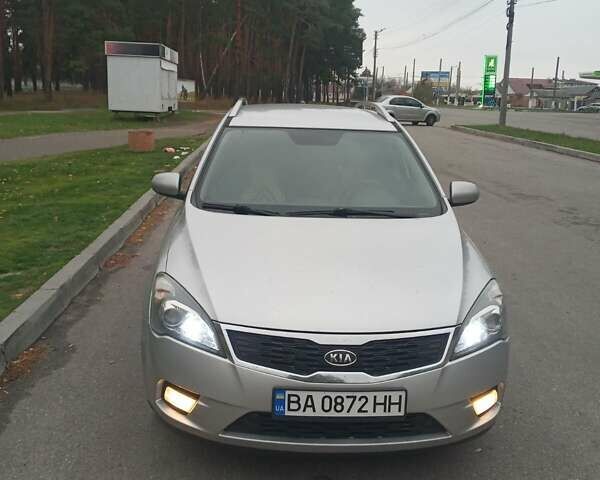 Серый Киа Сид, объемом двигателя 1.4 л и пробегом 265 тыс. км за 6850 $, фото 1 на Automoto.ua