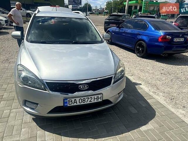 Сірий Кіа Сід, об'ємом двигуна 1.4 л та пробігом 200 тис. км за 7500 $, фото 1 на Automoto.ua