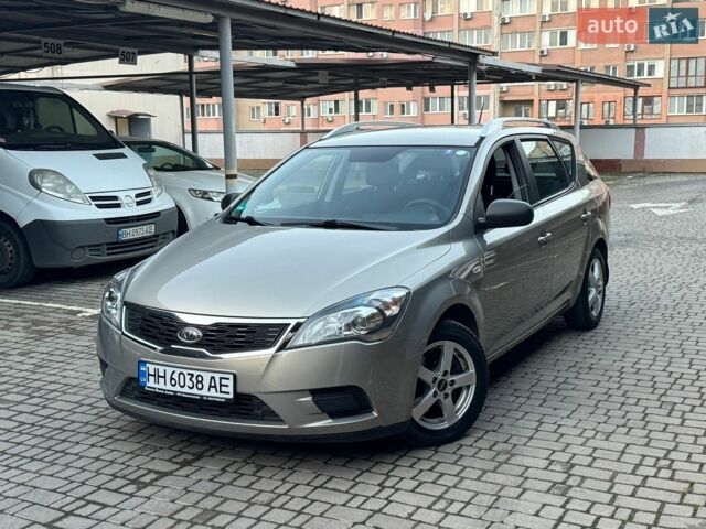 Сірий Кіа Сід, об'ємом двигуна 1.4 л та пробігом 178 тис. км за 6700 $, фото 1 на Automoto.ua