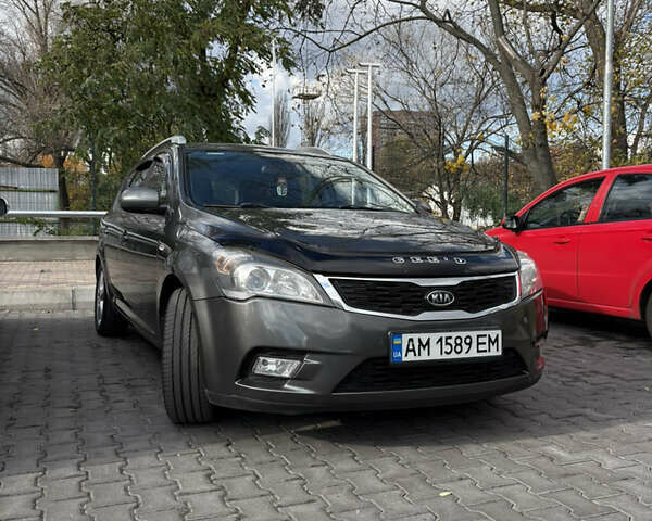 Кіа Сід 2011 у Києві на Automoto.ua Сірий Кіа Сід, об'ємом двигуна 1.58 л та пробігом 205 тис. км за 6500 $, фото 1 на Automoto.ua