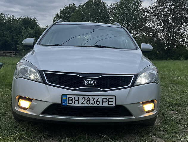 Сірий Кіа Сід, об'ємом двигуна 1.58 л та пробігом 266 тис. км за 6500 $, фото 1 на Automoto.ua