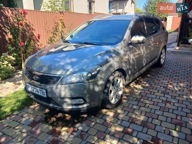Сірий Кіа Сід, об'ємом двигуна 1.6 л та пробігом 215 тис. км за 7200 $, фото 1 на Automoto.ua