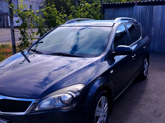 Серый Киа Сид, объемом двигателя 1.6 л и пробегом 225 тыс. км за 6500 $, фото 1 на Automoto.ua