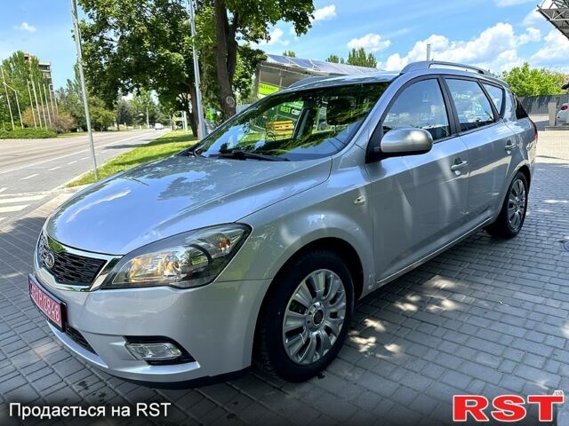 Серый Киа Сид, объемом двигателя 1.4 л и пробегом 160 тыс. км за 6600 $, фото 1 на Automoto.ua