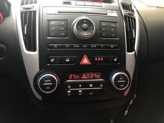 Сірий Кіа Сід, об'ємом двигуна 1.58 л та пробігом 312 тис. км за 7500 $, фото 1 на Automoto.ua