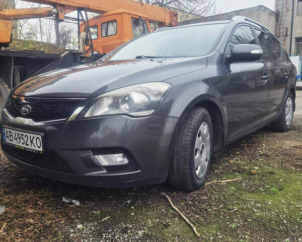 Серый Киа Сид, объемом двигателя 1.6 л и пробегом 223 тыс. км за 7400 $, фото 1 на Automoto.ua