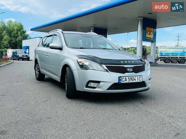 Сірий Кіа Сід, об'ємом двигуна 1.58 л та пробігом 270 тис. км за 6200 $, фото 1 на Automoto.ua