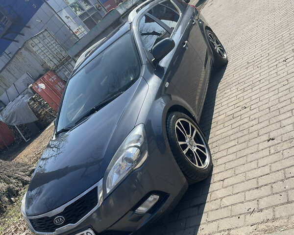 Серый Киа Сид, объемом двигателя 1.58 л и пробегом 255 тыс. км за 7199 $, фото 1 на Automoto.ua