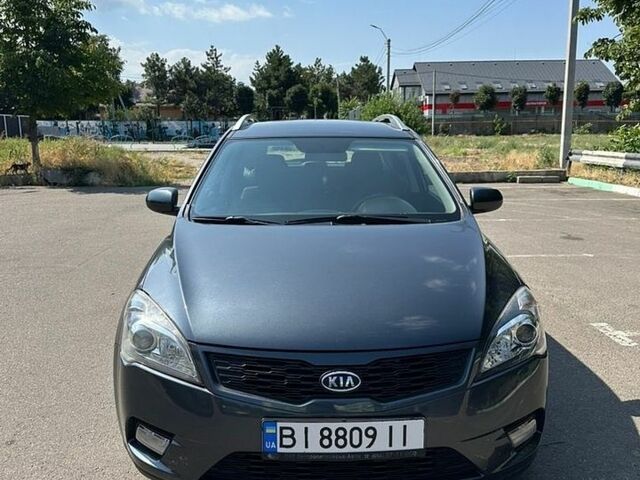 Сірий Кіа Сід, об'ємом двигуна 1.59 л та пробігом 52 тис. км за 7500 $, фото 1 на Automoto.ua