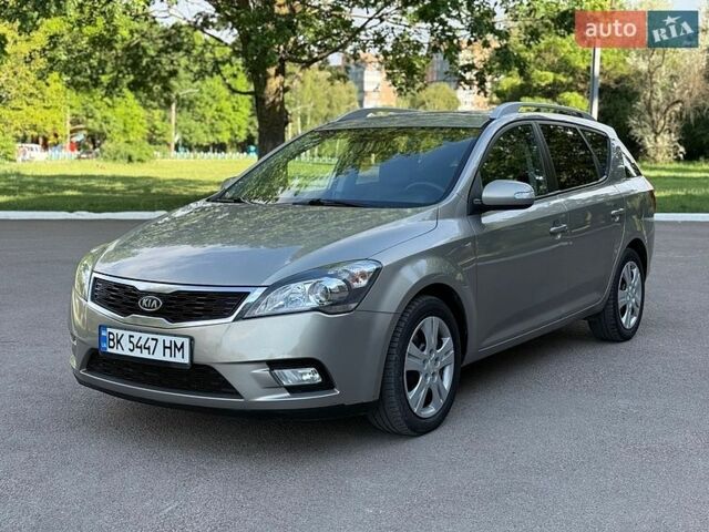 Сірий Кіа Сід, об'ємом двигуна 1.58 л та пробігом 255 тис. км за 6450 $, фото 1 на Automoto.ua