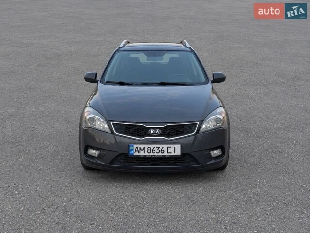 Серый Киа Сид, объемом двигателя 1.6 л и пробегом 203 тыс. км за 6900 $, фото 1 на Automoto.ua