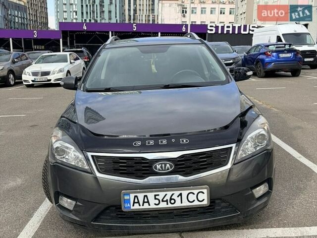 Сірий Кіа Сід, об'ємом двигуна 1.59 л та пробігом 194 тис. км за 8500 $, фото 1 на Automoto.ua