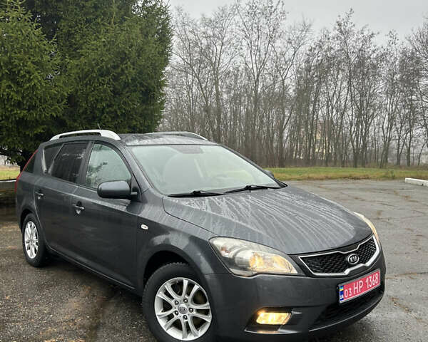 Сірий Кіа Сід, об'ємом двигуна 1.6 л та пробігом 244 тис. км за 7299 $, фото 1 на Automoto.ua