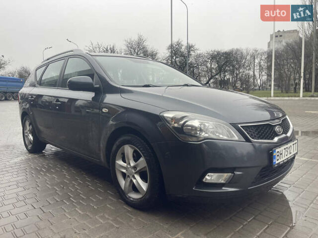 Сірий Кіа Сід, об'ємом двигуна 1.58 л та пробігом 225 тис. км за 7999 $, фото 1 на Automoto.ua