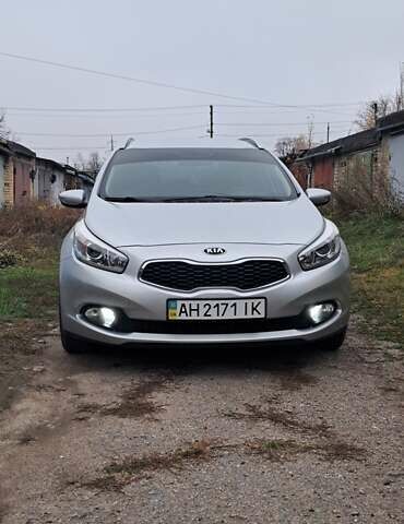Серый Киа Сид, объемом двигателя 1.58 л и пробегом 128 тыс. км за 10000 $, фото 1 на Automoto.ua