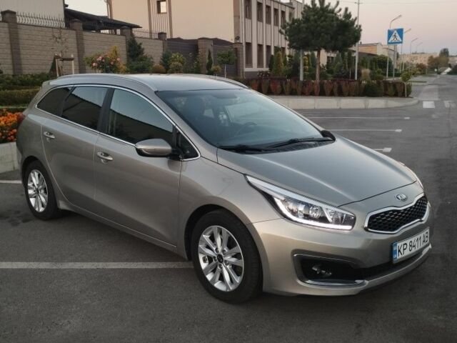 Сірий Кіа Сід, об'ємом двигуна 1.6 л та пробігом 186 тис. км за 11257 $, фото 1 на Automoto.ua