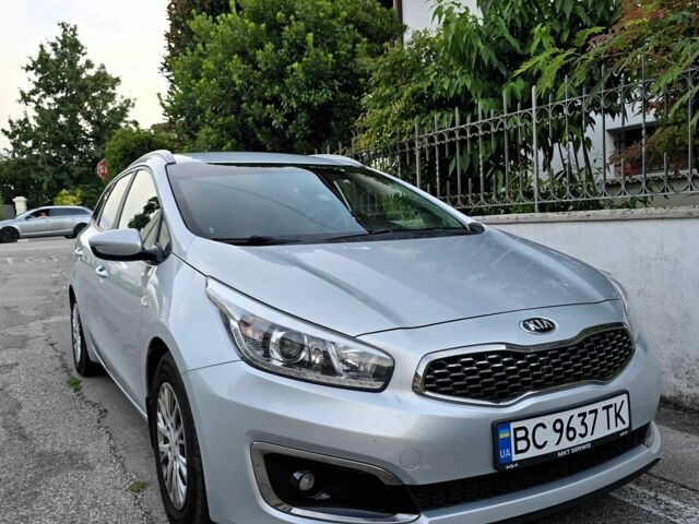 Серый Киа Сид, объемом двигателя 1.4 л и пробегом 268 тыс. км за 12793 $, фото 1 на Automoto.ua
