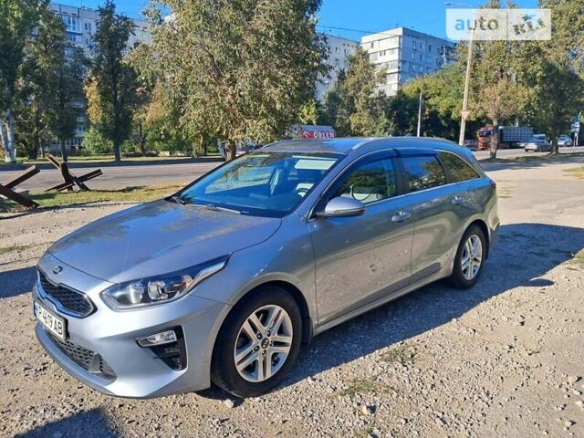 Киа Сид 2019 в Запорожье на Automoto.ua Серый Киа Сид, объемом двигателя 1.6 л и пробегом 136 тыс. км за 15500 $, фото 1 на Automoto.ua