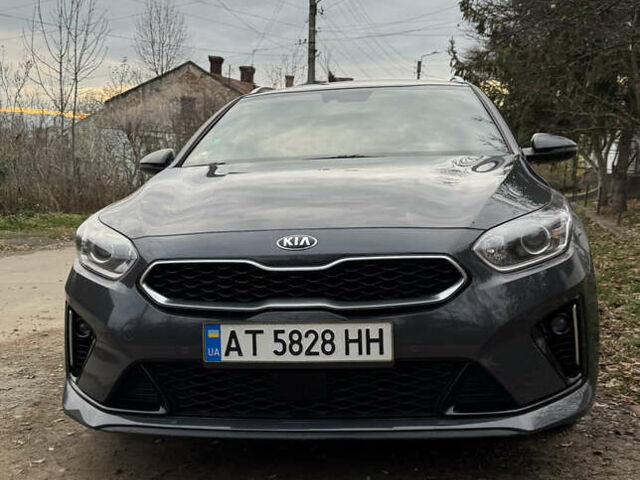 Сірий Кіа Сід, об'ємом двигуна 1.6 л та пробігом 145 тис. км за 15999 $, фото 1 на Automoto.ua