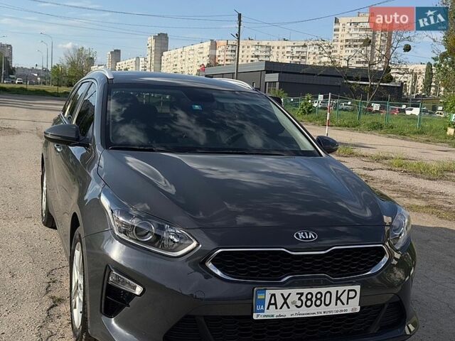 Серый Киа Сид, объемом двигателя 1.59 л и пробегом 40 тыс. км за 17500 $, фото 1 на Automoto.ua