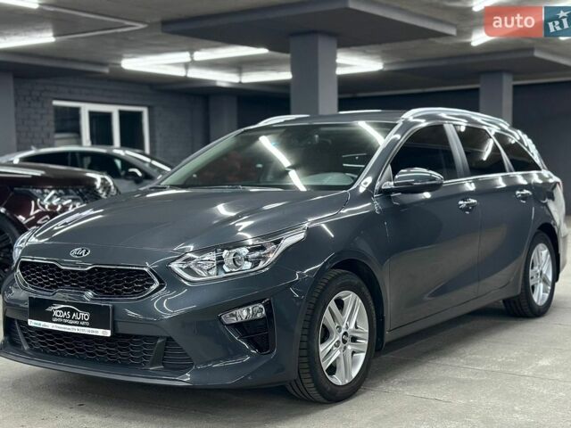 Серый Киа Сид, объемом двигателя 1.58 л и пробегом 42 тыс. км за 16700 $, фото 1 на Automoto.ua