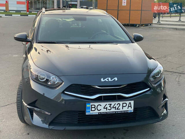 Серый Киа Сид, объемом двигателя 1.6 л и пробегом 37 тыс. км за 17500 $, фото 1 на Automoto.ua