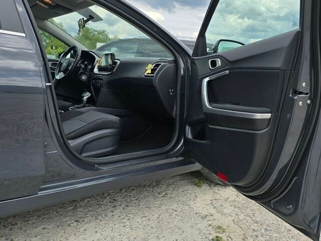 Серый Киа Сид, объемом двигателя 1.59 л и пробегом 36 тыс. км за 18000 $, фото 1 на Automoto.ua