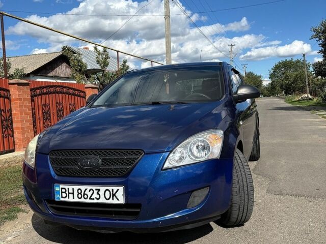 Синий Киа Сид, объемом двигателя 1.59 л и пробегом 315 тыс. км за 4800 $, фото 1 на Automoto.ua