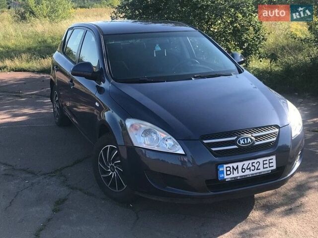 Синий Киа Сид, объемом двигателя 1.4 л и пробегом 240 тыс. км за 4000 $, фото 1 на Automoto.ua